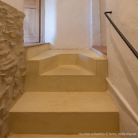 escalier double palier sur mesure en béton ciré Rouviere Collection